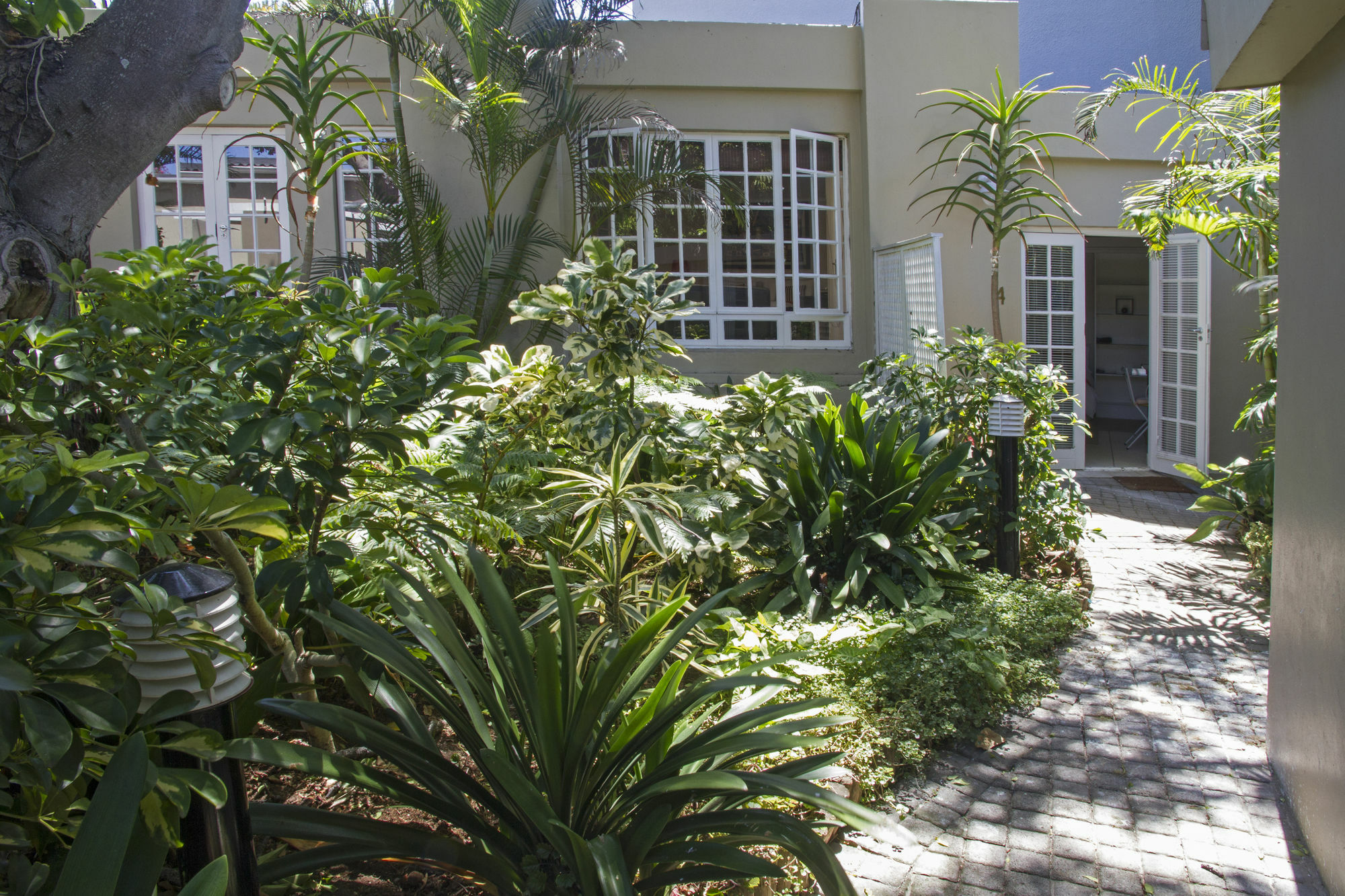 Conifer Beach House Port Elizabeth Exterior photo